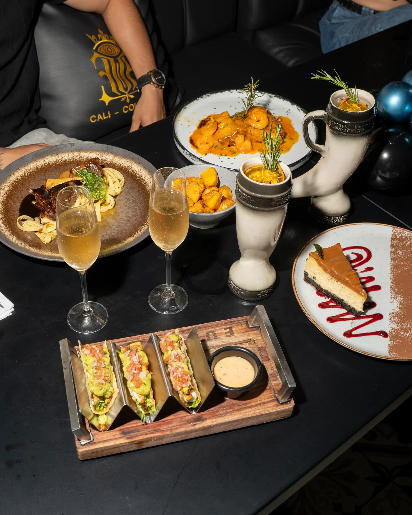 Ambiente de Euphoria Gastrobar Cali 10